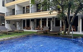Green Garden Hotel